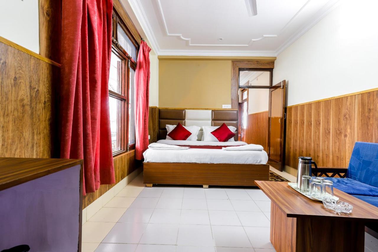 Hotel Varuni Mcleodganj ダラムシャーラー エクステリア 写真